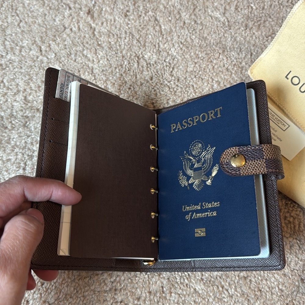 Louis Vuitton Damier Ebene - Picture 8 of 17